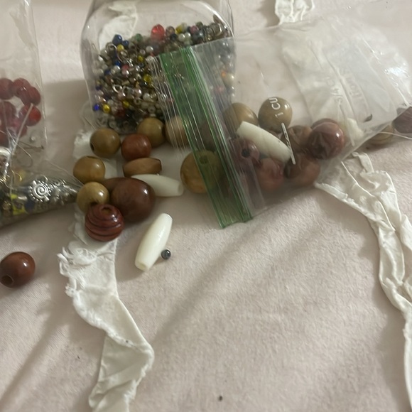 Pins and beads come together , assorted colorful beads tiny beads handmade DIY - Picture 6 of 7